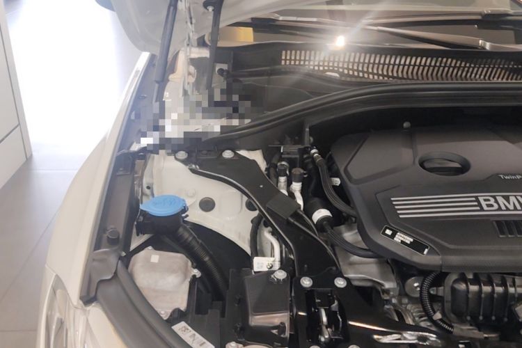 Used BMW 1 Series 2023 120i M Sport Edition Engine Bay Right
