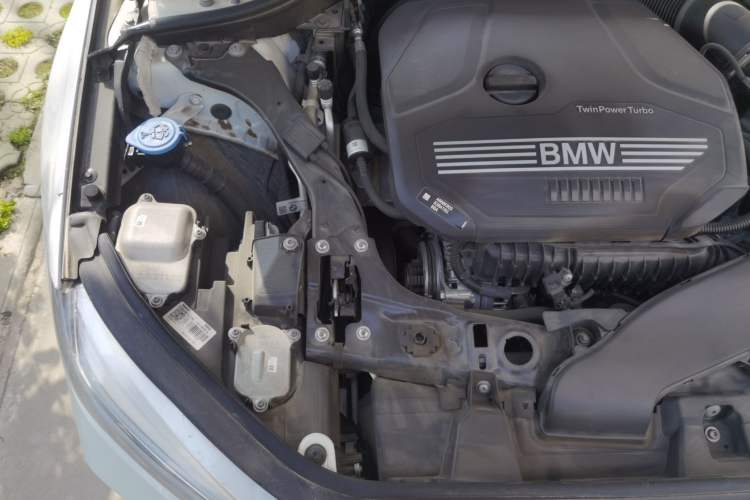 Used BMW 1 Series 2023 120i M Sport Night Edition Engine Bay Right