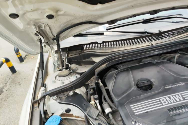 Used BMW 1 Series 2023 120i M Sport Edition Engine Bay Right
