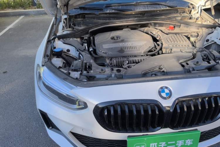 Used BMW 1 Series 2023 120i M Sport Night Edition Engine Bay Right