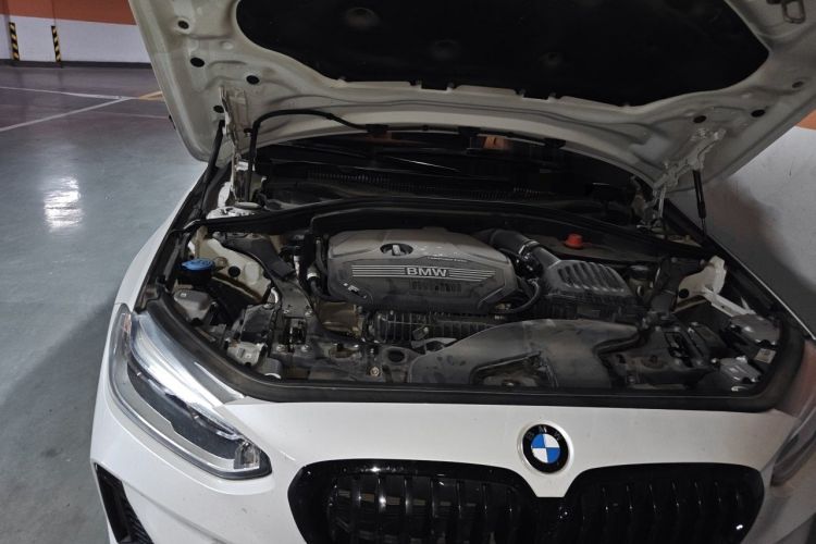Used BMW 1 Series 2023 120i M Sport Night Edition Engine Bay Right