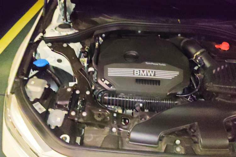 Used BMW 1 Series 2023 125i M Sport Night Edition Engine Bay Right