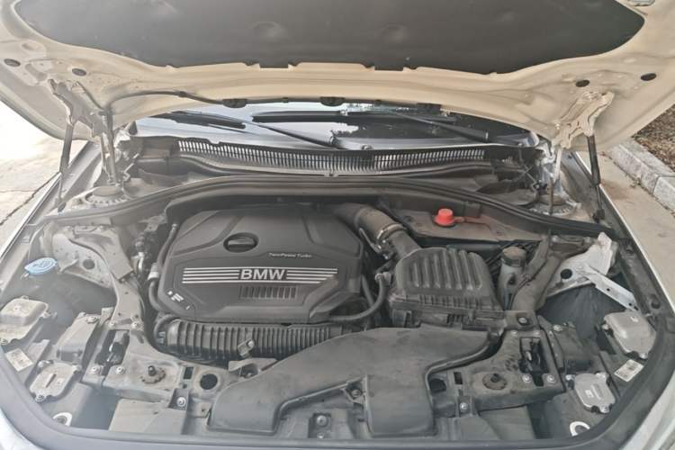 Used BMW 1 Series 2023 125i M Sport Night Edition Engine Bay