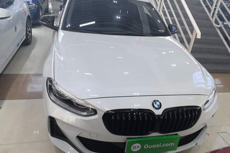 Used BMW 1 Series 2023 120i M Sport Night Edition Exterior 1