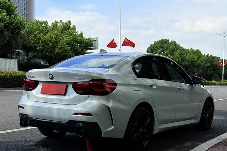 Used BMW 1 Series 2023 125i M Sport Night Edition Exterior 1