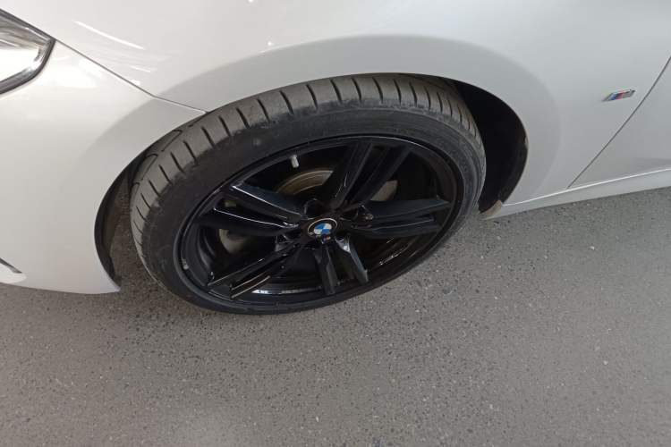 Used BMW 1 Series 2023 125i M Sport Night Edition Exterior 2