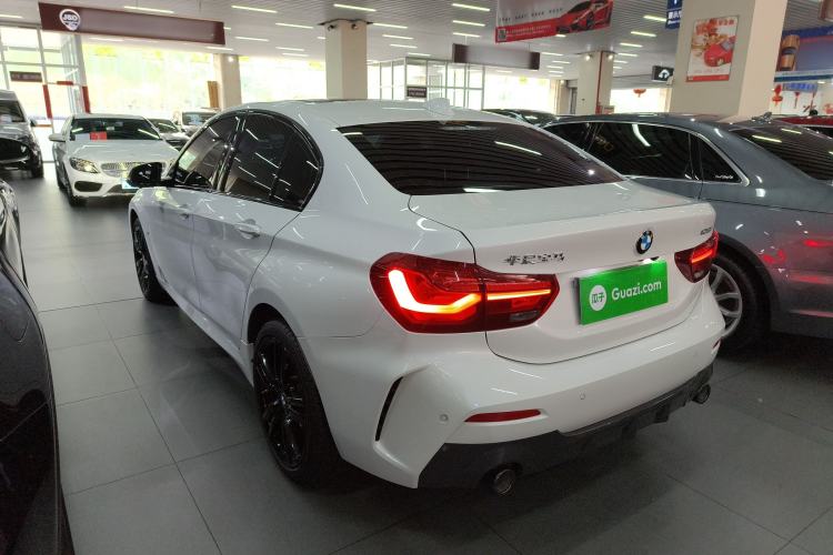 Used BMW 1 Series 2023 125i M Sport Night Edition Exterior 2
