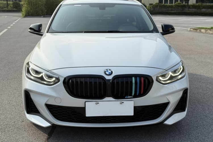 Used BMW 1 Series 2023 120i M Sport Night Edition Exterior 2