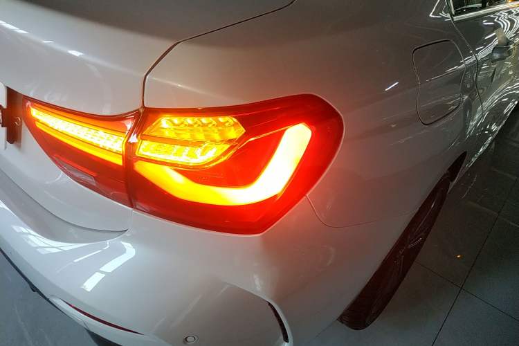 Used BMW 1 Series 2023 120i M Sport Edition Exterior 3