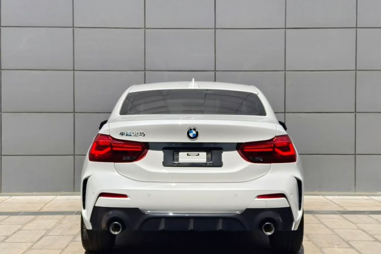 Used BMW 1 Series 2023 125i M Sport Night Edition Exterior 3