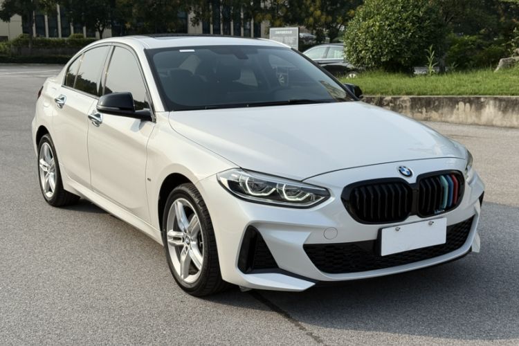 Used BMW 1 Series 2023 120i M Sport Night Edition Exterior 3