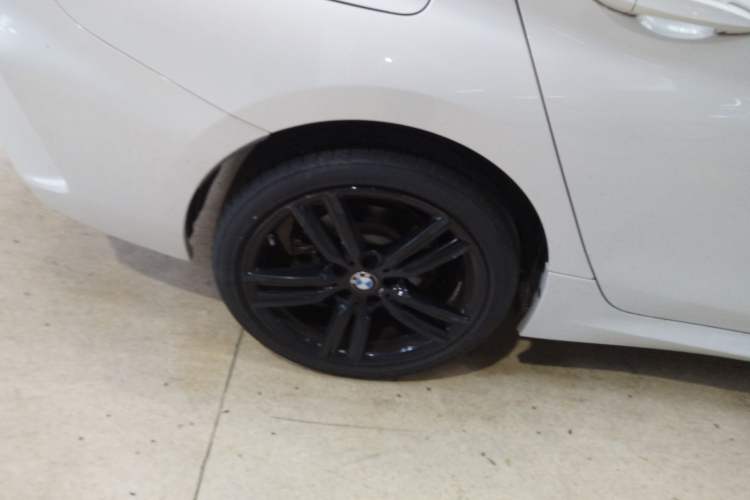 Used BMW 1 Series 2023 125i M Sport Night Edition Exterior 3