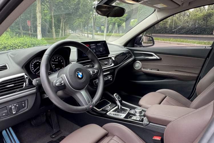 Used BMW 1 Series 2023 125i M Sport Night Edition Exterior 3