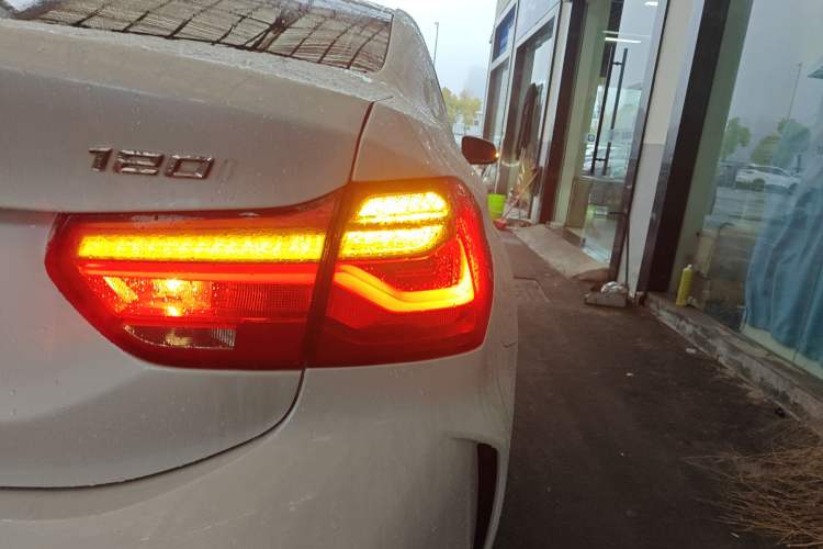 Used BMW 1 Series 2023 120i M Sport Edition Exterior 3