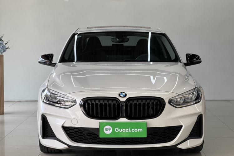 Used BMW 1 Series 2023 125i M Sport Night Edition Exterior 4
