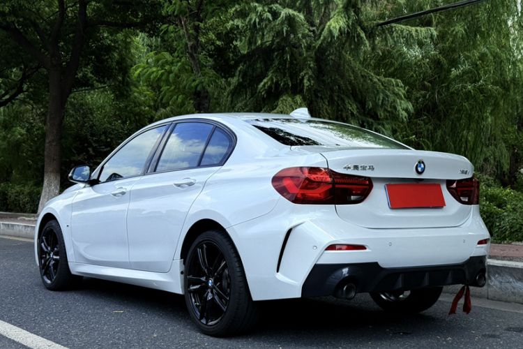 Used BMW 1 Series 2023 125i M Sport Night Edition Exterior 4