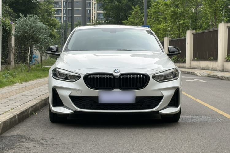 Used BMW 1 Series 2023 125i M Sport Night Edition Exterior 4