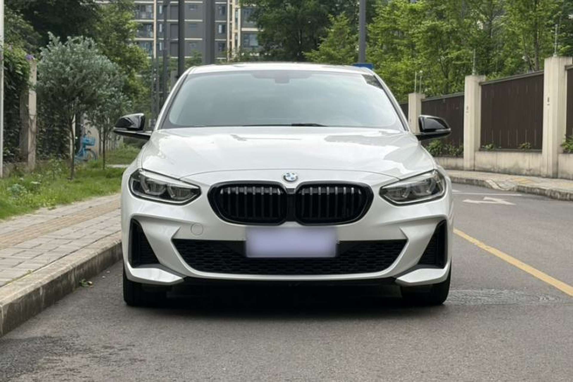 Used BMW 1 Series 2023 125i M Sport Night Edition Exterior 4