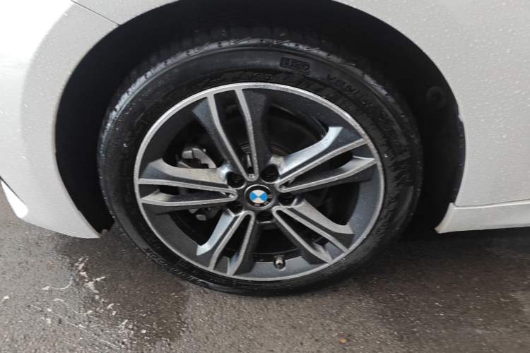 Used BMW 1 Series 2023 120i M Sport Edition Exterior 4
