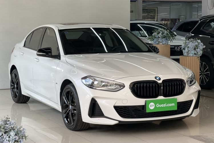 Used BMW 1 Series 2023 125i M Sport Night Edition Exterior 5