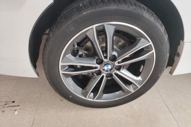 Used BMW 1 Series 2023 120i M Sport Edition Exterior 5