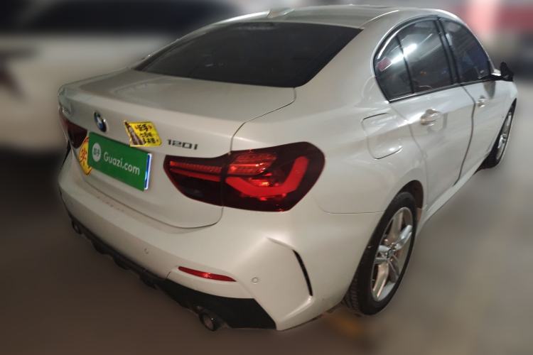 Used BMW 1 Series 2023 120i M Sport Night Edition Exterior 5
