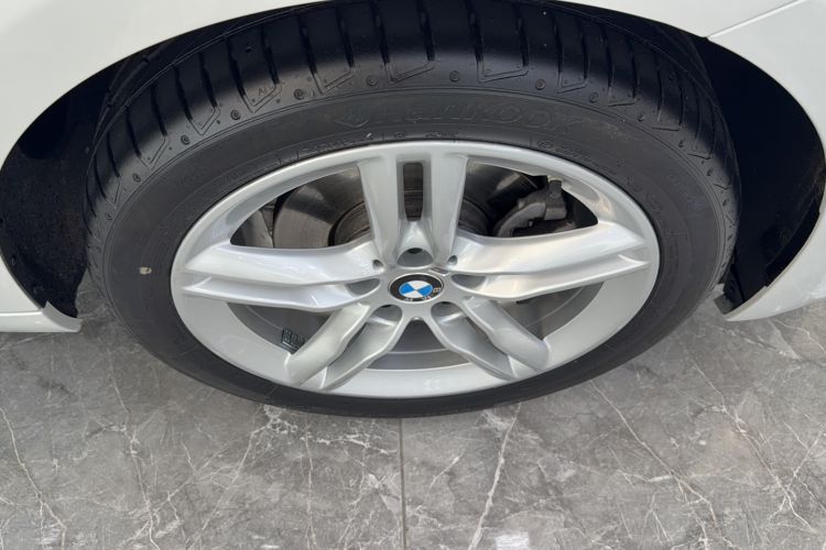 Used BMW 1 Series 2023 120i M Sport Night Edition Exterior 5