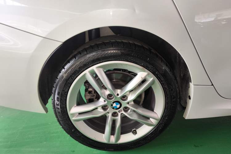 Used BMW 1 Series 2023 120i M Sport Night Edition Exterior 5