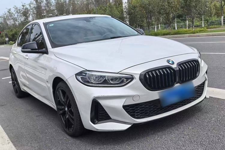 Used BMW 1 Series 2023 125i M Sport Night Edition Exterior 5