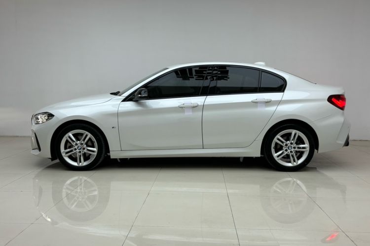Used BMW 1 Series 2023 120i M Sport Night Edition Exterior 6