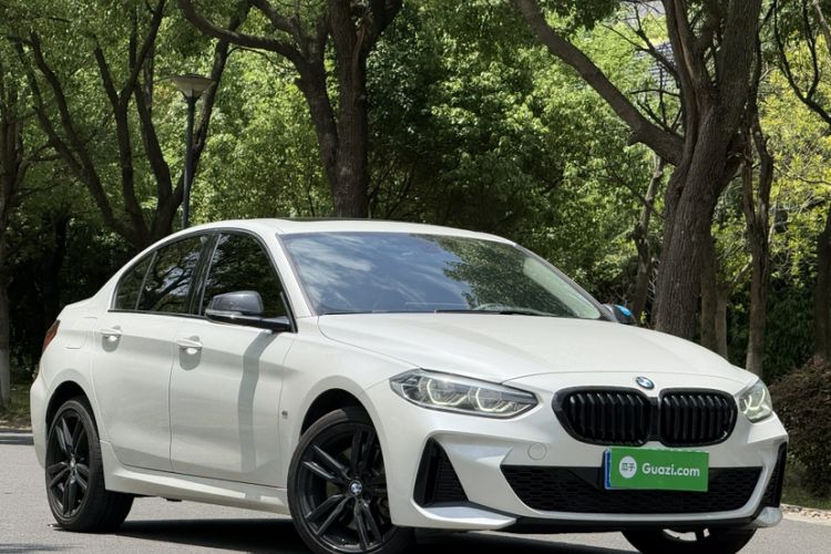 Used BMW 1 Series 2023 125i M Sport Night Edition Exterior 7