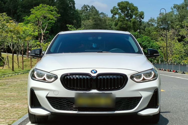 Used BMW 1 Series 2023 125i M Sport Night Edition Exterior 7