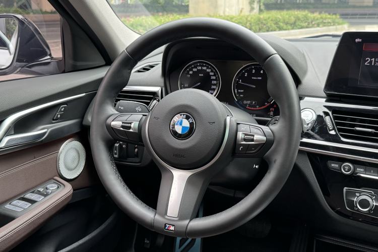 Used BMW 1 Series 2023 125i M Sport Night Edition Exterior 7