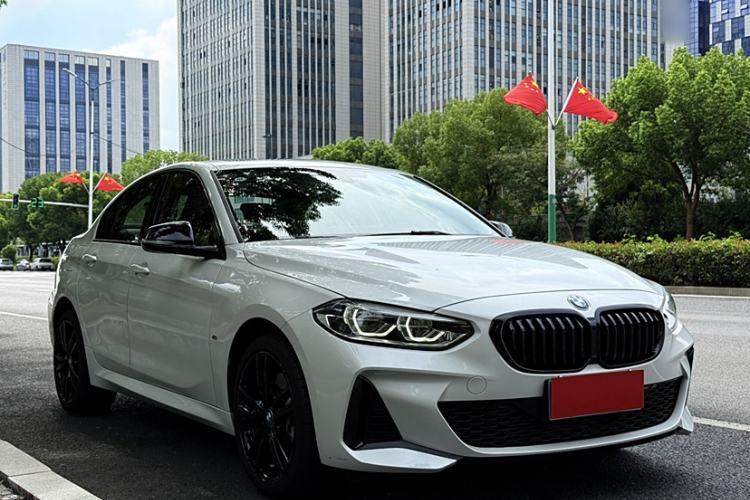 Used BMW 1 Series 2023 125i M Sport Night Edition Exterior 8