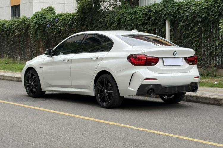 Used BMW 1 Series 2023 125i M Sport Night Edition Exterior 8
