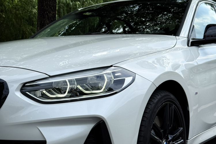 Used BMW 1 Series 2023 125i M Sport Night Edition Exterior 9