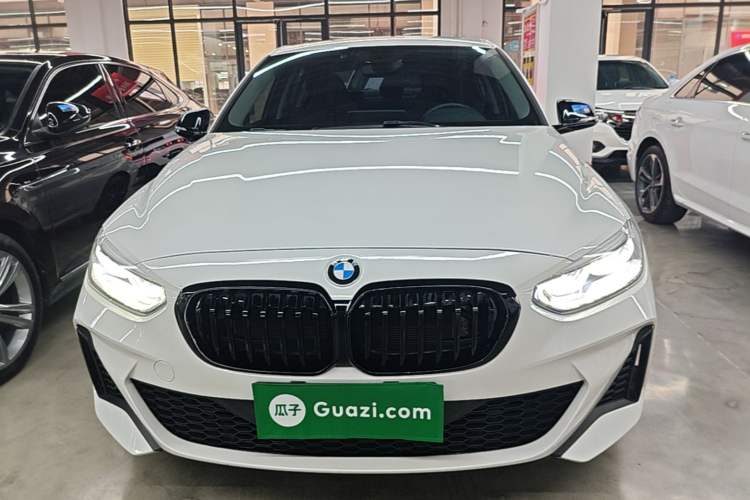 Used BMW 1 Series 2023 125i M Sport Night Edition Front