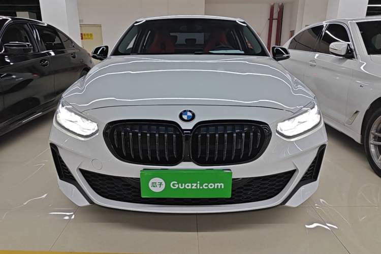 Used BMW 1 Series 2023 125i M Sport Night Edition Front
