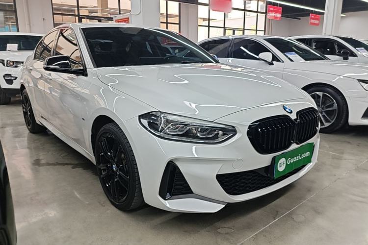 Used BMW 1 Series 2023 125i M Sport Night Edition Front Right 45 Deg