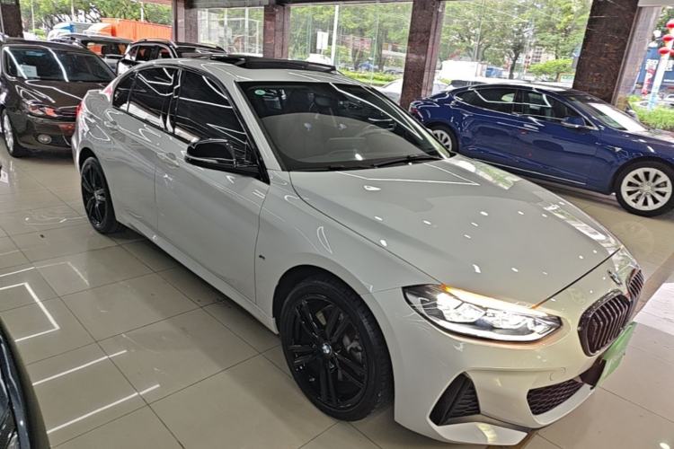 Used BMW 1 Series 2023 125i M Sport Night Edition Front Right 45 Deg