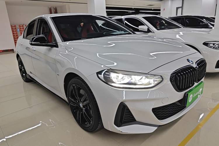 Used BMW 1 Series 2023 125i M Sport Night Edition Front Right 45 Deg