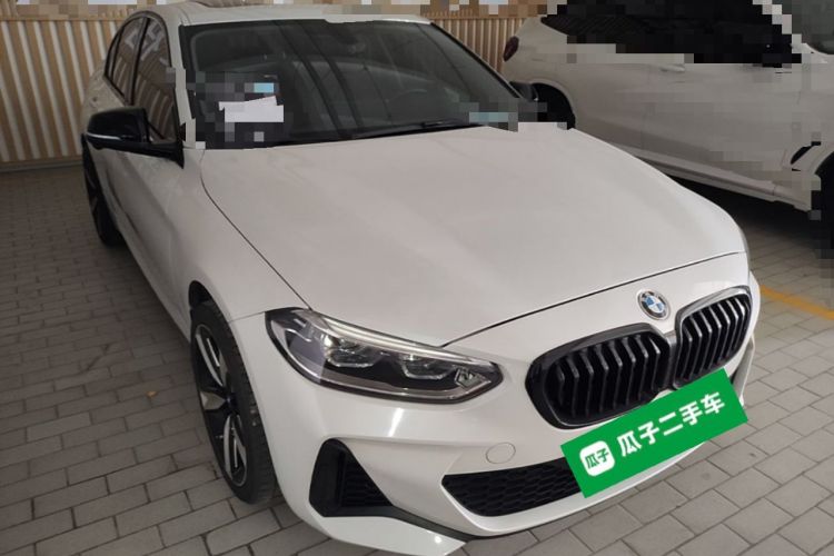 Used BMW 1 Series 2023 125i M Sport Night Edition Front Right 45 Deg