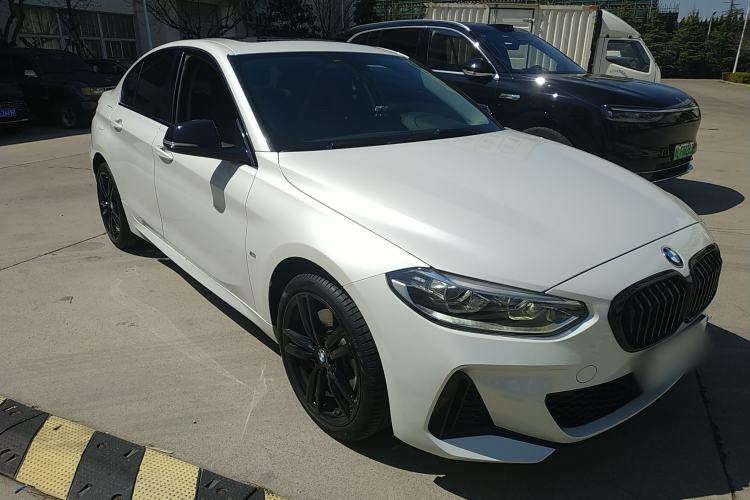 Used BMW 1 Series 2023 125i M Sport Night Edition Front Right 45 Deg