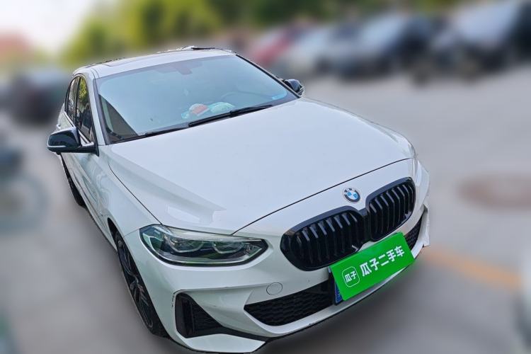 Used BMW 1 Series 2023 125i M Sport Night Edition Front Right 45 Deg