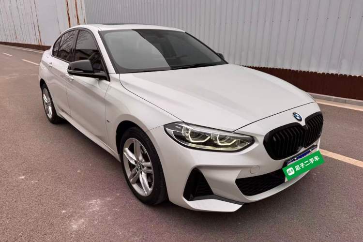 Used BMW 1 Series 2023 120i M Sport Night Edition Front Right 45 Deg