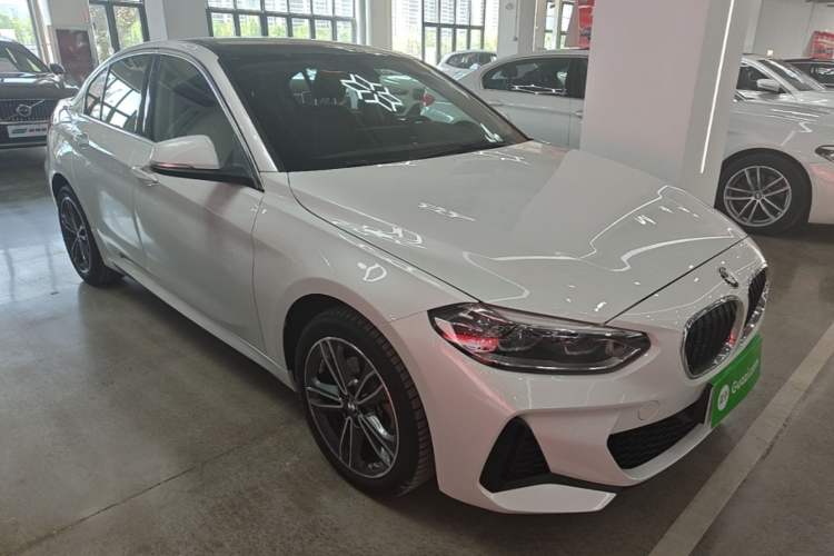 Used BMW 1 Series 2023 120i M Sport Edition Front Right 45 Deg