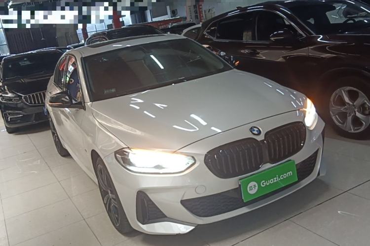 Used BMW 1 Series 2023 125i M Sport Night Edition Front Right 45 Deg