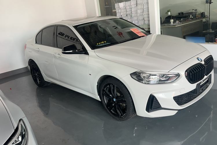Used BMW 1 Series 2023 125i M Sport Night Edition Front Right 45 Deg
