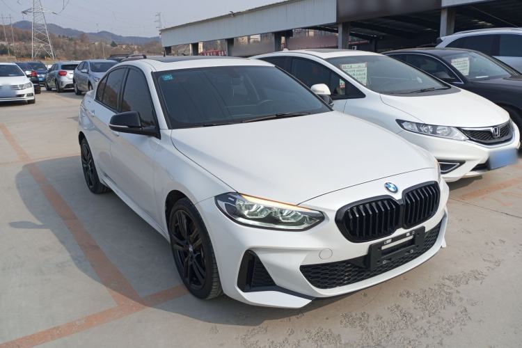 Used BMW 1 Series 2023 125i M Sport Night Edition Front Right 45 Deg