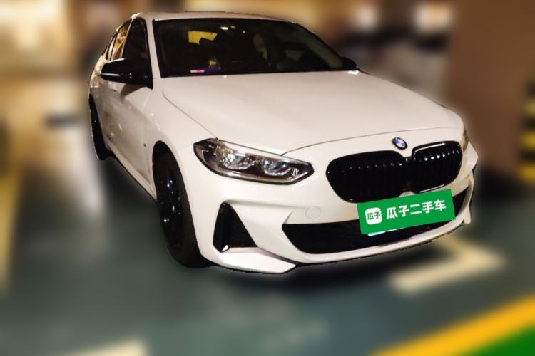 Used BMW 1 Series 2023 125i M Sport Night Edition Front Right 45 Deg